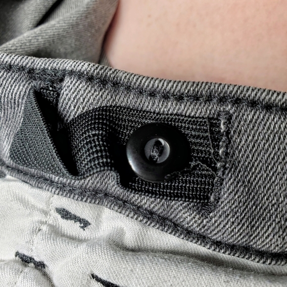 Gap Denim Size 7 Gray Stretch Skinny Jeans Distressed NWOT - Picture 6 of 13